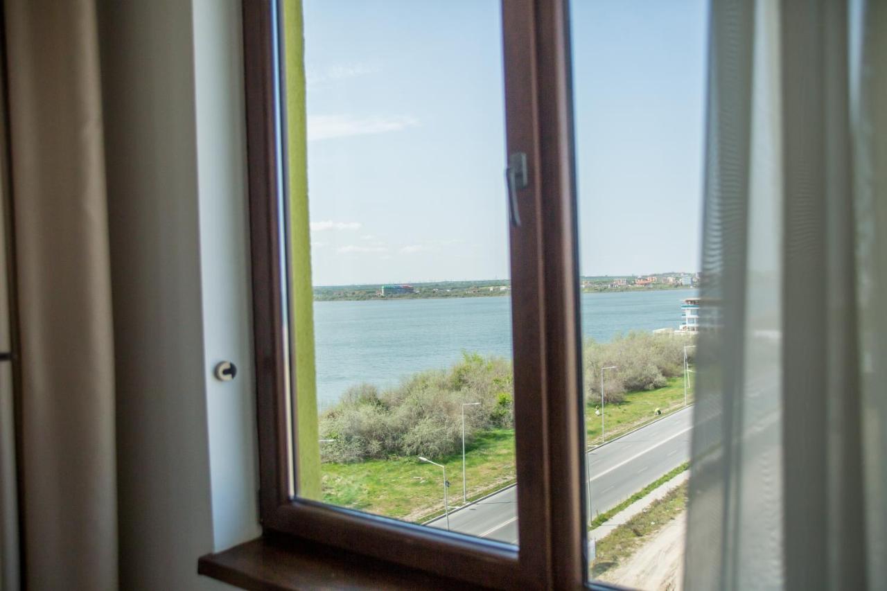 Bella Vista Summerland Mamaia Extérieur photo
