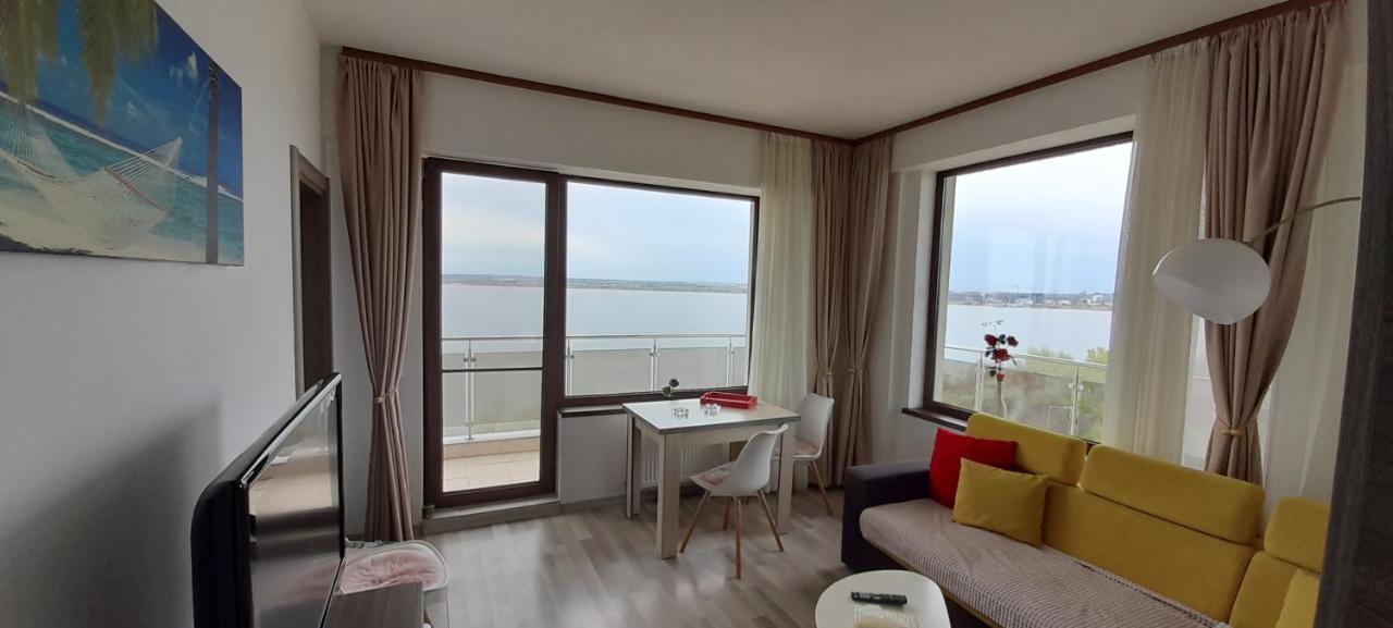 Bella Vista Summerland Mamaia Extérieur photo